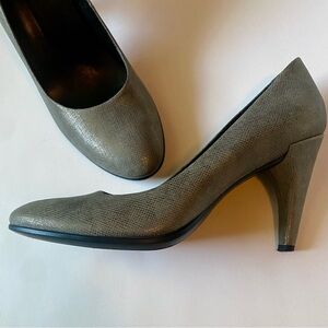 Leather comfort pumps Ecco